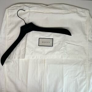 Gucci | Garment Bag & Velvet Coat Hanger | Off-white/Black | Bag: 20.5 x 57 inch